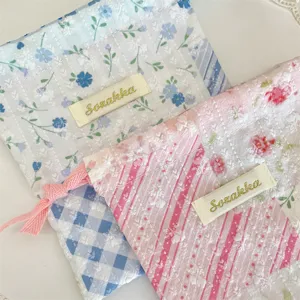 Blumen Karo Patchwork Kordelzug Beutel, süße Stoff Aufbewahrungasche für Schmuck Kosmetik.