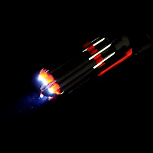 8-in-1 Multifunktionsschraubendreher mit LED-Taschenlampe für Auto und Outdoor Einsatz
