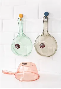 Mestolo d'acqua in plastica trasparente con manico lungo, cucchiaio da cucina per casa e giardino