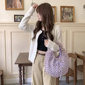 Bolso coreano de organza con lunares morados con elegante diseño plisado y lazo de cinta