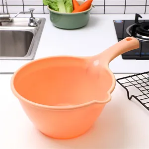 Cucina plastica mestolo d'acqua manico lungo ispessito utensile di lavaggio domestico