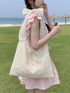 Bolso tote coreano de organza con lunares, un lazo grande y bordado de flores con lentejuelas