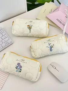 Estuche para Lápices Bordado Floral Acolchado Bolsa de Papelería de Algodón Relleno Estilo Literario Bolsa de Lápices con Cremallera Neceser Portátil