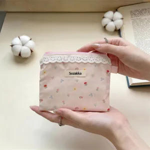 Pochette à monnaie en dentelle florale avec étiquette Sozakka