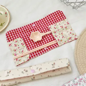Bolso de almacenamiento de cubiertos a cuadros y flores con botón, organizador portátil.