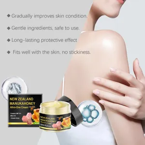 Λεπτομερής όψη ενυδατικής κρέμας με μέλι Manuka με απαλή υφή και φροντίδα δέρματος.