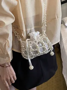 Gewebte Perlen-Damentasche, elegante Perlen-Schulter-Umhängetasche für den täglichen Weg.