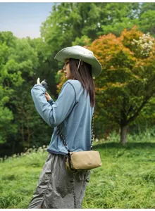 Bolso cruzado a cuadros informal para mujer, bandolera ligera de nailon para viajes diarios.