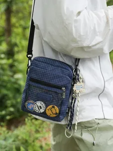 Nylon Karo Umhängetasche mit transparenter Tasche, cooler Streetwear Messenger Bag für Damen.