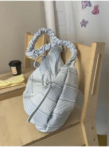 Blauw-witte gestreepte geplooide schoudertas, casual reistas en handtas voor dagelijks gebruik en werk.