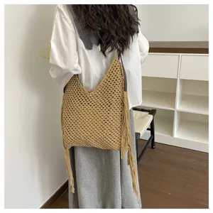 Sac cabas bandoulière frangé ajouré tissé à la main, grand sac de plage en paille détails vue
