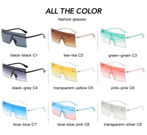 Occhiali da sole quadrati oversize con numerose opzioni di colore molto alla moda.