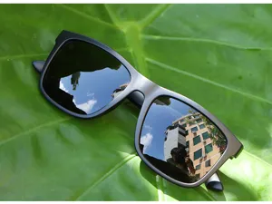 Mens square polarized sunglasses with TR90 frame, stylish outdoor UV protection sun eyewear.