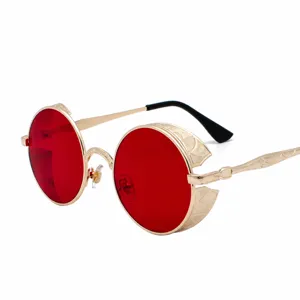 Vintage runde Steampunk Sonnenbrille fuer Damen und Herren mit roten Glaesern und Goldfassung.