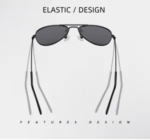 Klassische Metall Piloten Sonnenbrille polarisiert fuer Kinder mit flexiblen Buegeln.