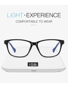 Anti-blue light glasses with lightweight TR90 square frame and flexible spring temples.