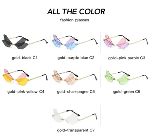 Modische rahmenlose Libellenflügel Sonnenbrille mit Metallrahmen und stylischen Farbverläufen.