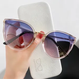 Lunettes de soleil cat eye à verres dégradés pour femmes, protection solaire vue principale.