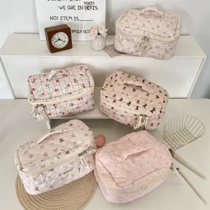Quilted travel cosmetic bag large capacity portable makeup organizer cute cartoon bear storage pouch