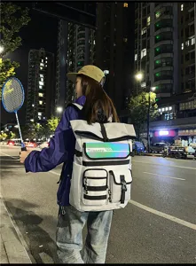 Grand sac à dos de voyage et de sport en plein air avec détail de bande réfléchissante chic