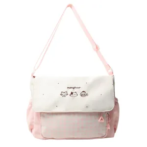 Bolso bandolera de cuadros rosas con bonito bordado de gato, correa ajustable y gran compartimento.