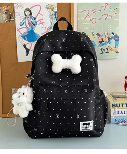 Niedlicher Cartoon Rucksack mit grossem Fassungsvermoegen fuer Schueler mit Plueschknochen Anhänger.