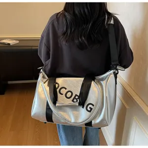 Borsa da viaggio sportiva argentata, borsa a tracolla casual e fitness per uso esterno.
