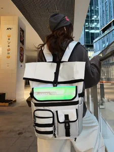 Sac à dos de voyage sport grand pour homme, cartable décontracté avec bandes réfléchissantes.