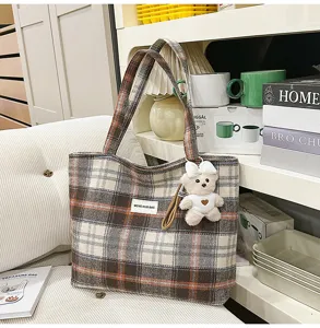 Bolso tote de lona a cuadros retro para mujer, bolso de hombro grande con oso.