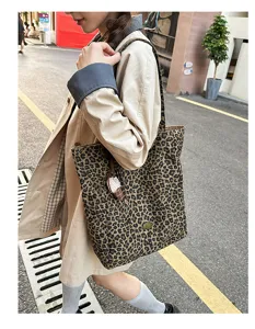 Modische Damen Umhängetasche mit Leopardenmuster, große Kapazität für den Herbst.