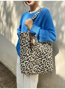 Modische Damen Umhängetasche mit Leopardenmuster für Freizeit und den täglichen Einkauf.