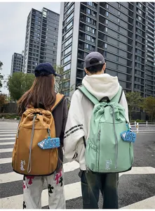 Grand sac à dos de voyage extérieur mode pour étudiants détail de cartable scolaire.
