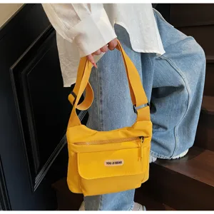 Lässige Canvas-Umhängetasche mit mehreren Taschen, große tägliche Schultertasche für Damen.