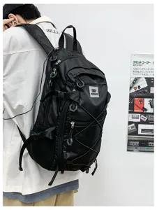 Leichter Outdoor Wanderrucksack mit Kordelzug, grosser Kapazität für Reisen und Sport.