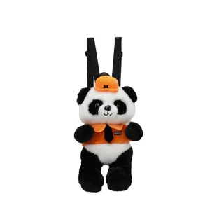 Süßer Cartoon Panda Plüsch Kinder Rucksack Detailansicht mit Krawatte und Kappe.