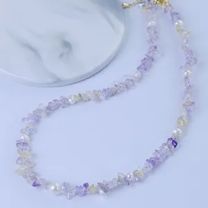 Edelstein lila Kristall und Perlen Perlenkette fuer Damen leichten Luxus zarten Schmuck