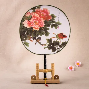 Éventail de Palais Rond de Style Chinois Avec Base en Bois Imprimé Floral de Pivoine Éventail d'Art Traditionnel Oriental