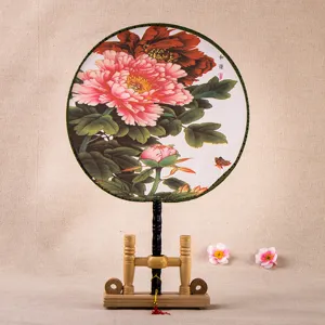 Éventail rond traditionnel chinois avec peinture de pivoine et support en bois décor