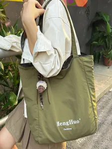 Lässige große grüne Umhängetasche Shopper Tote Bag für moderne Damen Alltag und Reisen.
