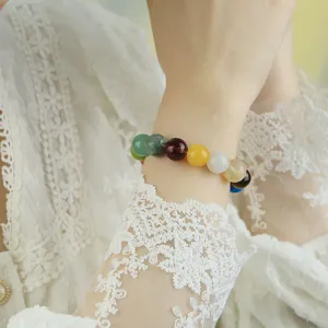 Pulsera de cuentas de piedra natural colorida estilo macaron joyeria de moda verano.
