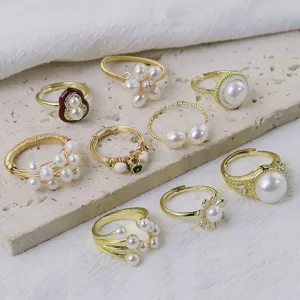 Handgefertigte französische elegante Perlen Blumen Ringe Set, verstellbare offene Ringe.