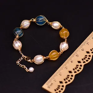 Handgefertigtes Perlen Armband Variante, elegantes Damenschmuck Accessoire für Damen.