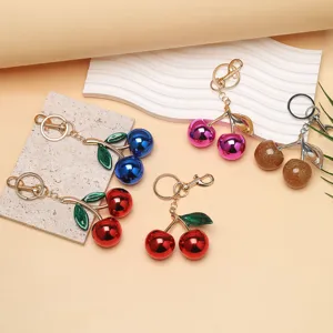 Buntes Kirschen Schlüsselanhänger Set, stilvoller Metall Frucht Anhänger für Handtaschen.