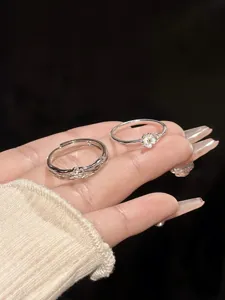 Anillos de pareja de plata esterlina 925 con margarita linda y diseño de rama elegante para mujeres.