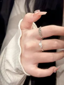 Anillo de pareja de plata S925 margarita detalle, diseño de nicho joya usada a la mano