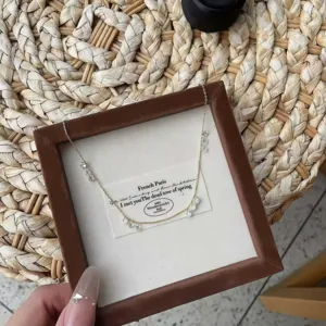 Exquise collier pendentif diamant plaqué or argent sterling S925 vue de détail, chaîne élégante.