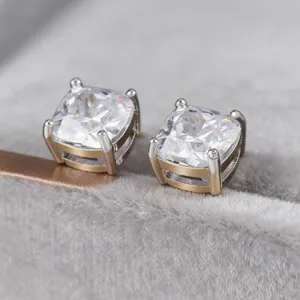 Silberne vier Krappen Kissen Zirkonia Ohrstecker Luxus Vintage Stil Detail Ansicht
