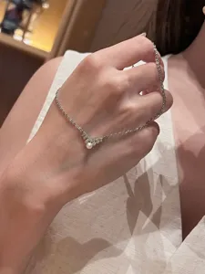 Collar de perla y diamante de plata S925 para mujer, diseño de cadena de clavícula elegante.