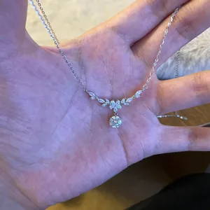 S925 sterling silver radiant floral wheat necklace, delicate zircon clavicle chain detail.