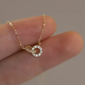 Collier Double Anneau Entrelacé en Argent Sterling 925 Plaqué Or Chaîne Clavicule en Strass pour Femme Bijoux Design de Niche